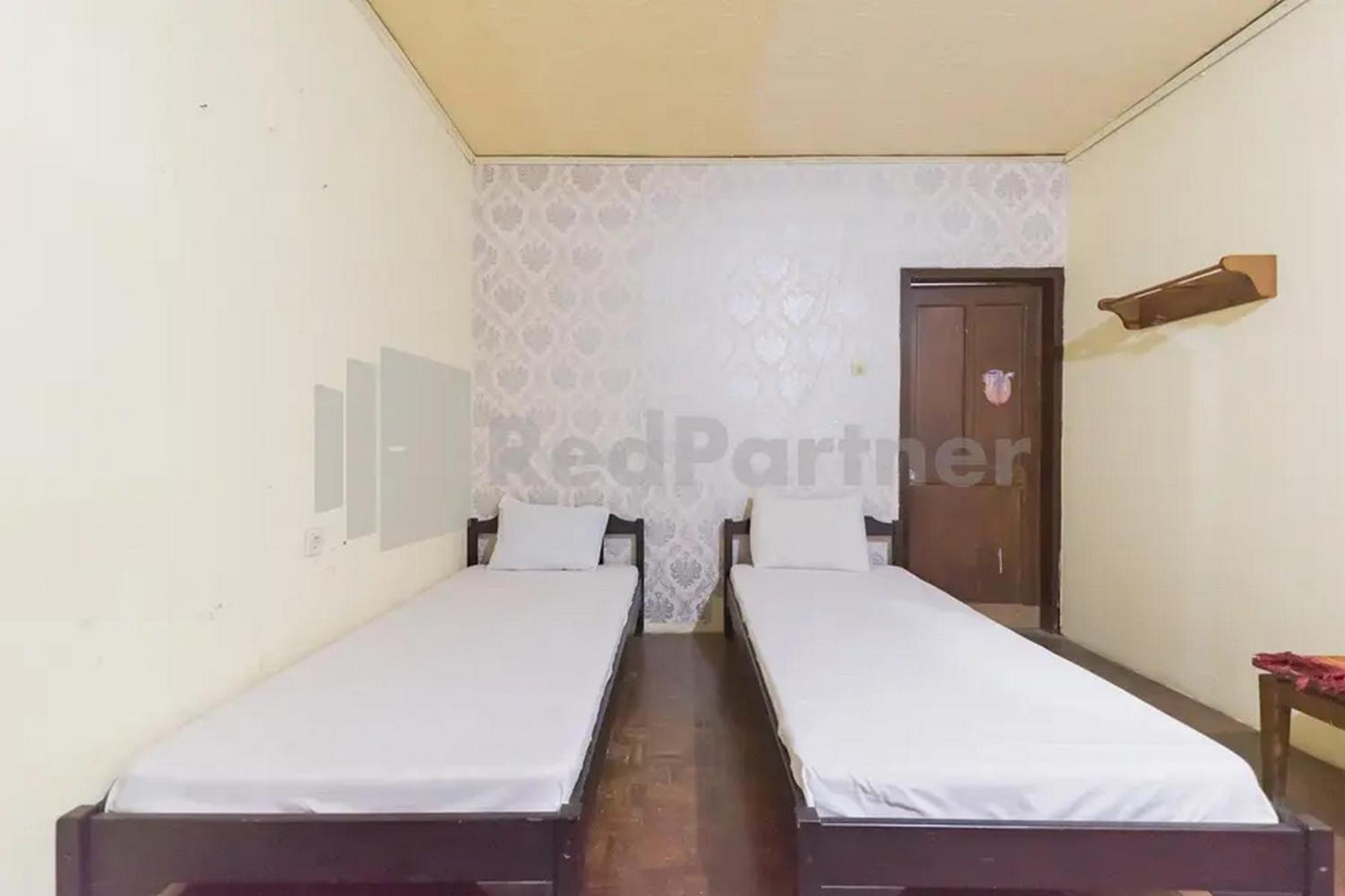 Hotel Linggarjati Near Natural Park Twa Linggarjati Buitenkant foto