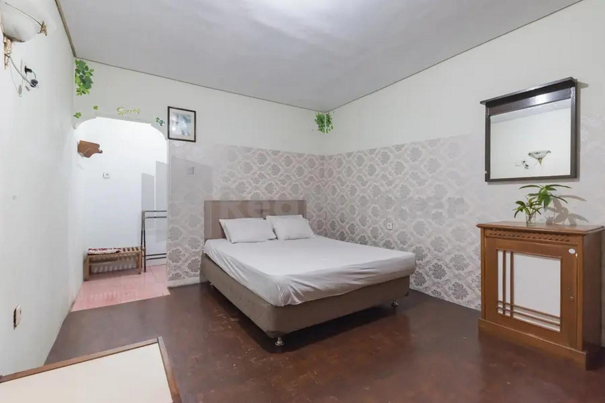 Hotel Linggarjati Near Natural Park Twa Linggarjati Buitenkant foto